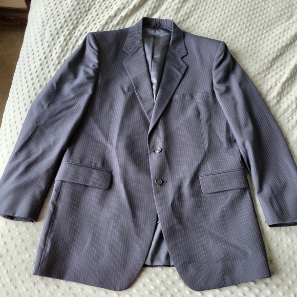 Givenchy Navy Blue Pinstripe 2-Button Suit Jacket Size 42R - Picture 1 of 8